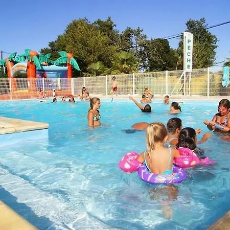 캠프장 Avec Terrasse A Saint-sornin Pour 4 Personnes - Api-1-52-414