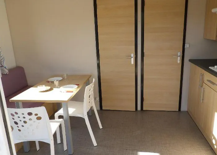 Avec Terrasse A Saint-sornin Pour 4 Personnes - Api-1-52-414 Camping Saint-Sornin (Charente-Maritime)