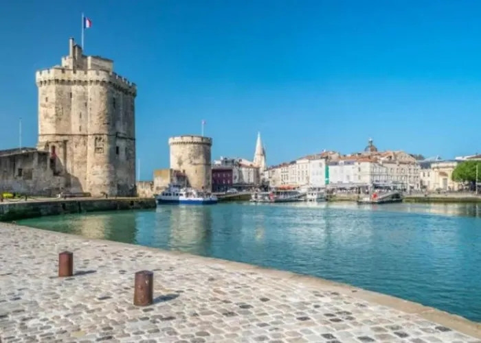 Camping Avec Terrasse A Saint-sornin Pour 4 Personnes - Api-1-52-414