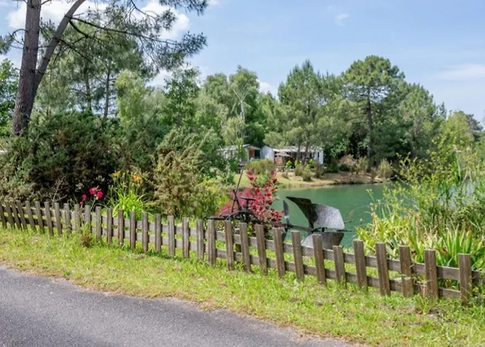 Avec Terrasse A Saint-sornin Pour 4 Personnes - Api-1-52-414 * Saint-Sornin (Charente-Maritime)